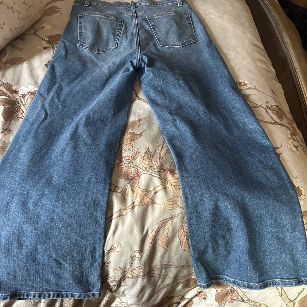 Joe’s High Waisted Wide-Leg Cropped Blue Jeans - Picture 4 of 6